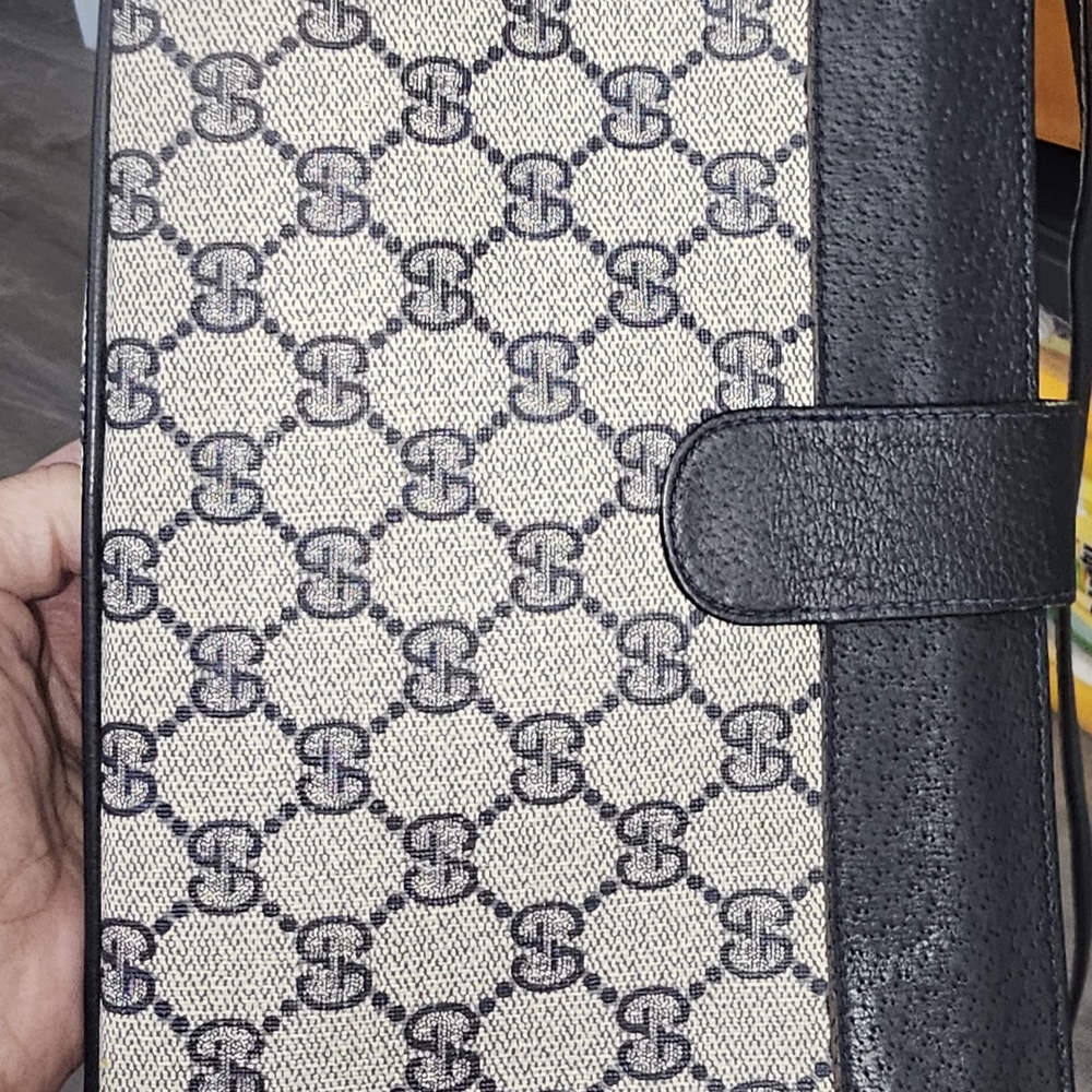 Gucci NAVY and Cream Crossbody Bag - Picture 6 of 17
